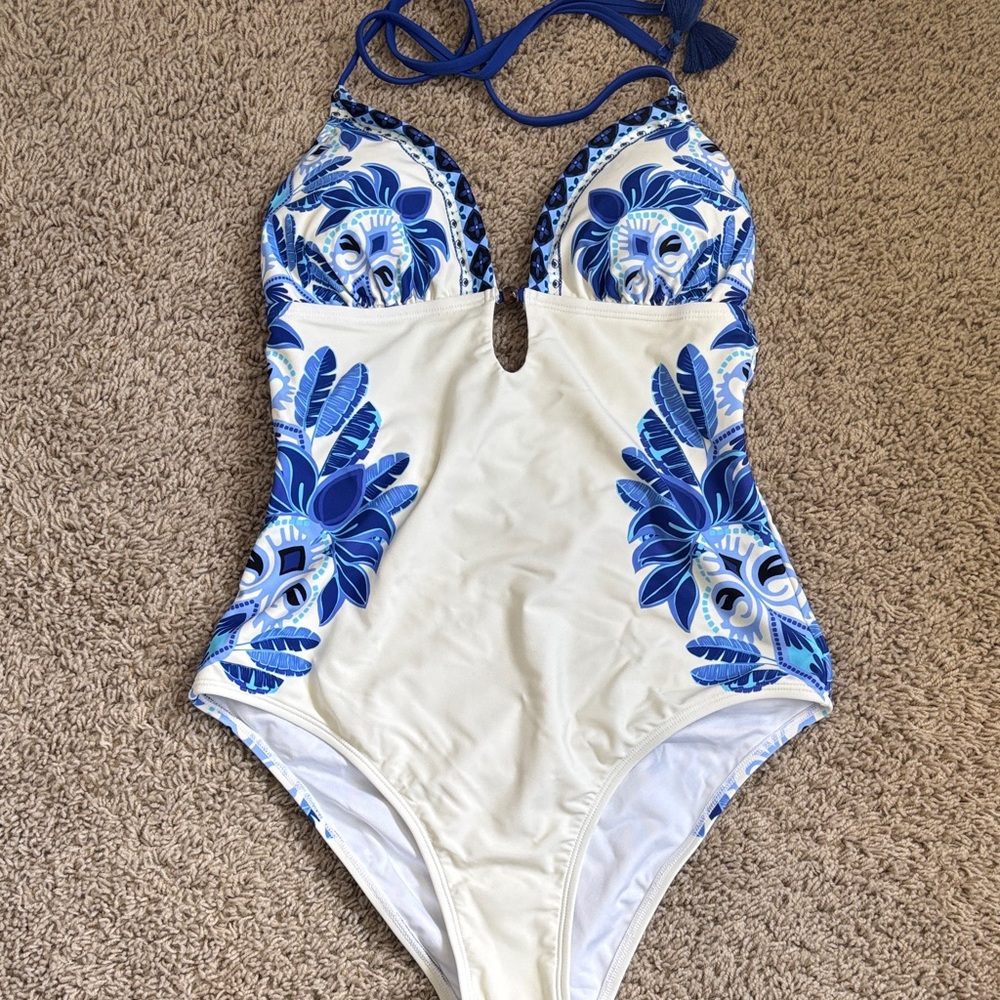 Cupshe Blue & White Floral Halter One-Piece Swimsuit